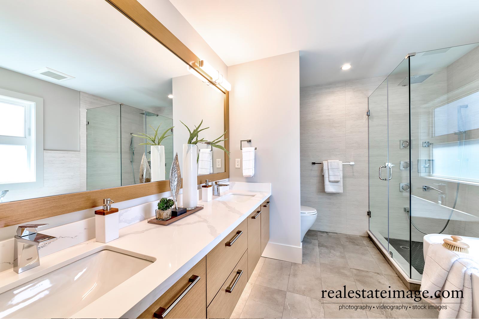 realestateimage.com bathrooms
