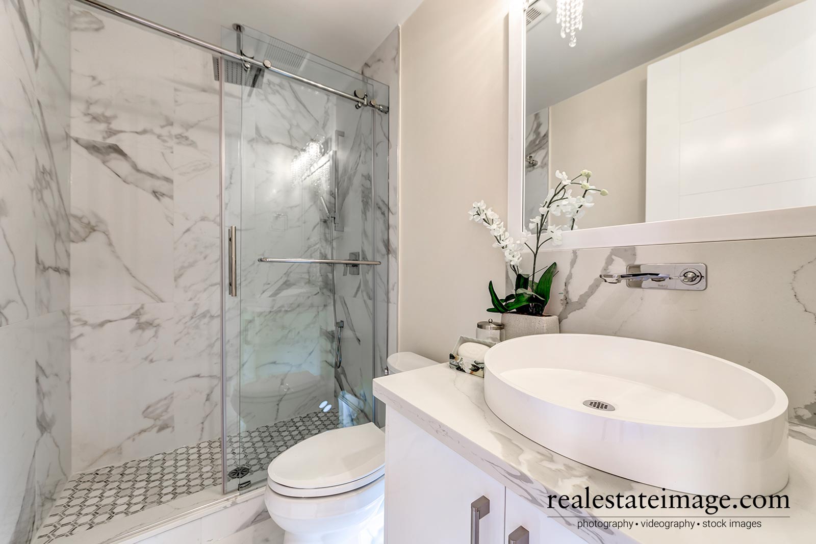 realestateimage.com bathrooms